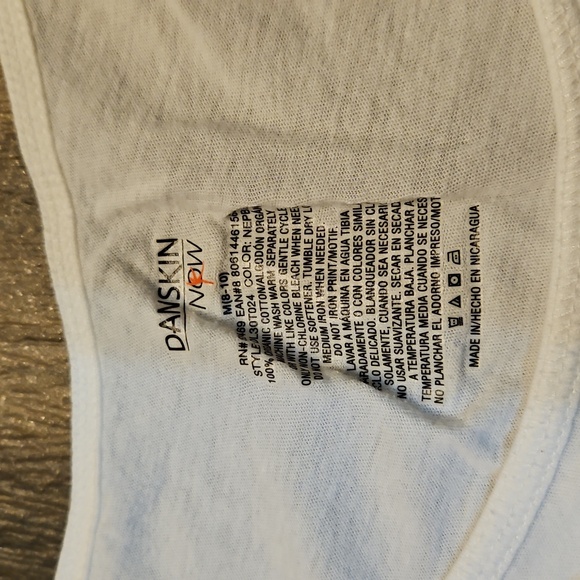 🎽 Set of 5 Women's Tank Tops (Various Sizes) - Picture 5 of 11